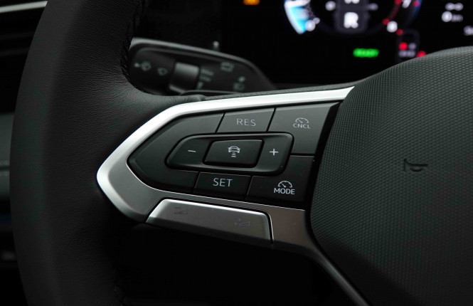 VOLKSWAGEN_VOLKSWAGEN_TIGUAN_2652548_19.jpg VOLKSWAGEN_VOLKSWAGEN_TIGUAN_2652548_19.jpg