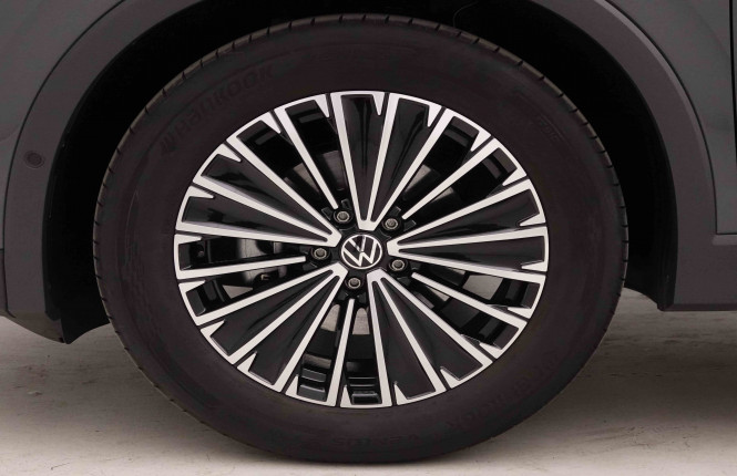 VOLKSWAGEN_VOLKSWAGEN_TIGUAN_2652949_22.jpg