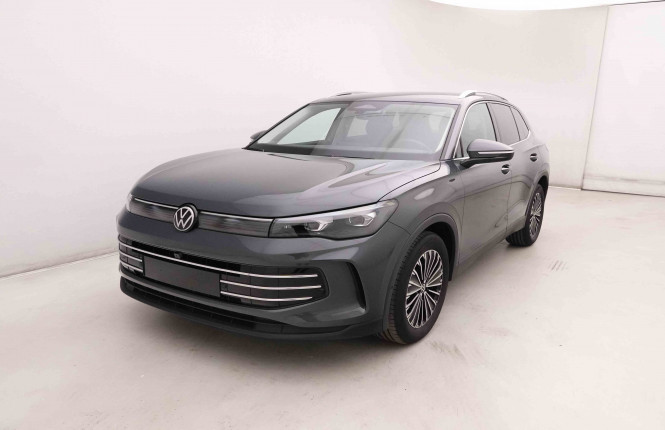 VOLKSWAGEN_VOLKSWAGEN_TIGUAN_2652949_25.jpg