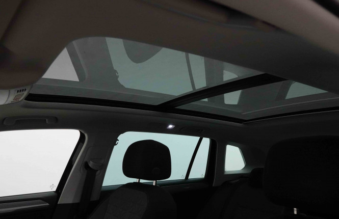 VOLKSWAGEN_VOLKSWAGEN_TIGUAN_2652952_9.jpg