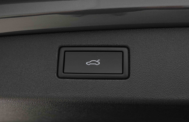 VOLKSWAGEN_VOLKSWAGEN_TIGUAN_2653513_6.jpg