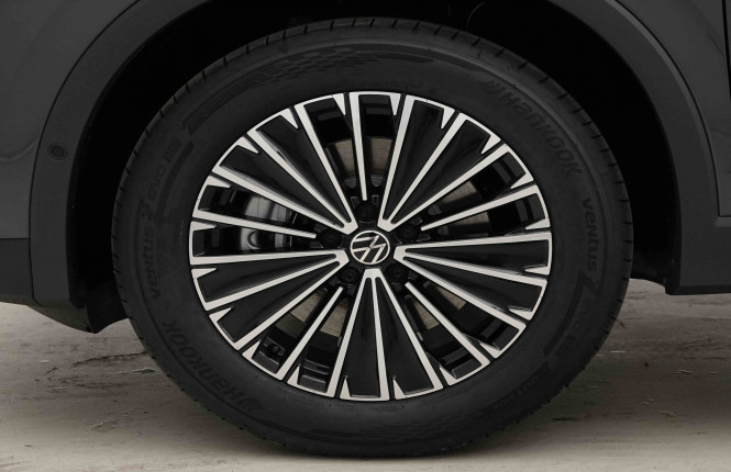 VOLKSWAGEN_VOLKSWAGEN_TIGUAN_2653514_23.jpg