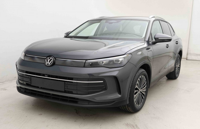 VOLKSWAGEN_VOLKSWAGEN_TIGUAN_2653514_25.jpg