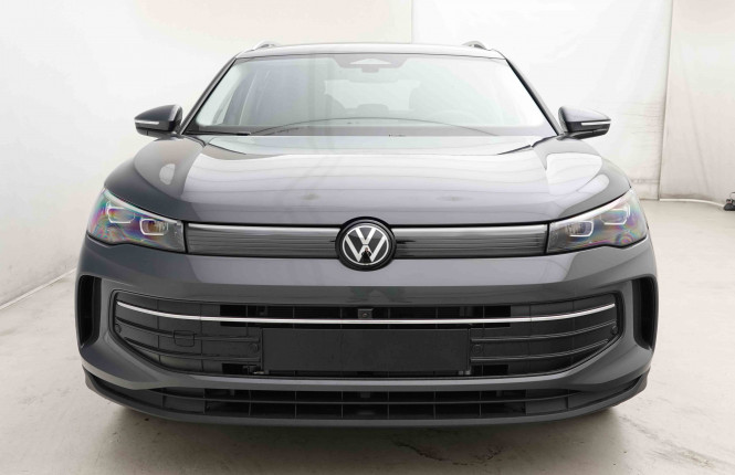 VOLKSWAGEN_VOLKSWAGEN_TIGUAN_2653514_26.jpg