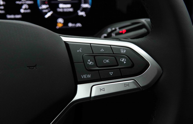 VOLKSWAGEN_VOLKSWAGEN_TIGUAN_2653515_20.jpg