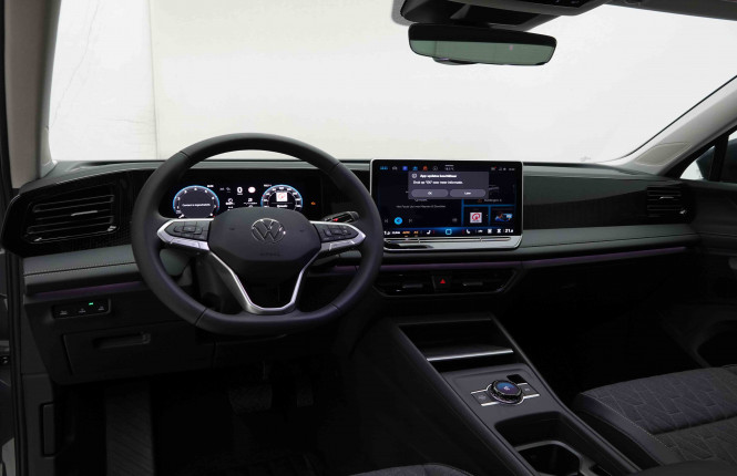 VOLKSWAGEN_VOLKSWAGEN_TIGUAN_2653517_8.jpg