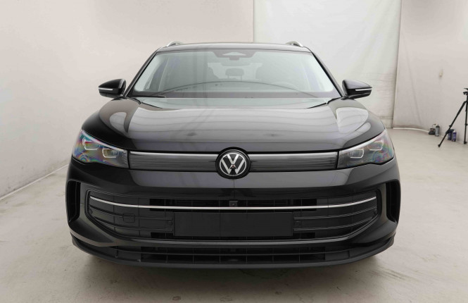 VOLKSWAGEN_VOLKSWAGEN_TIGUAN_2653519_25.jpg