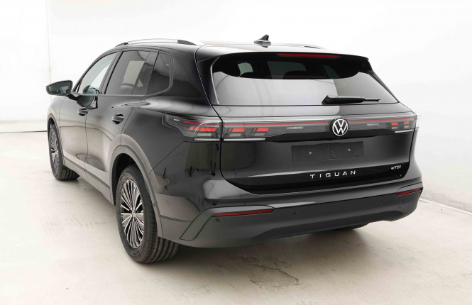 VOLKSWAGEN_VOLKSWAGEN_TIGUAN_2653519_27.jpg