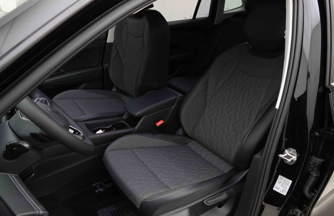 VOLKSWAGEN_VOLKSWAGEN_TIGUAN_2653520_7.jpg