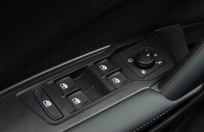 VOLKSWAGEN_VOLKSWAGEN_TIGUAN_2654014_22.jpg VOLKSWAGEN_VOLKSWAGEN_TIGUAN_2654014_22.jpg