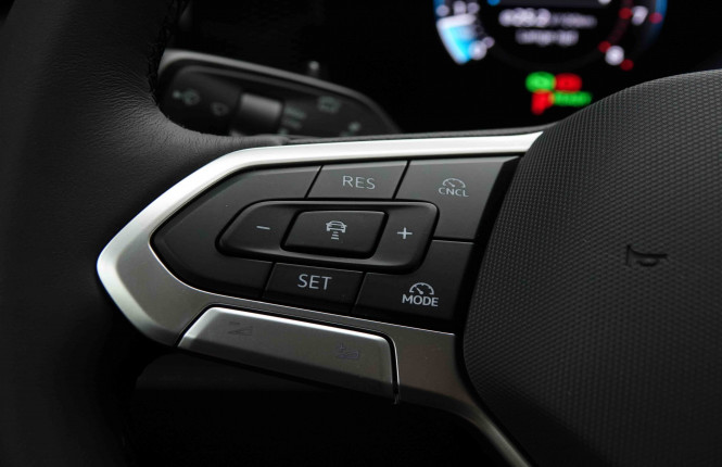 VOLKSWAGEN_VOLKSWAGEN_TIGUAN_2654015_18.jpg VOLKSWAGEN_VOLKSWAGEN_TIGUAN_2654015_18.jpg
