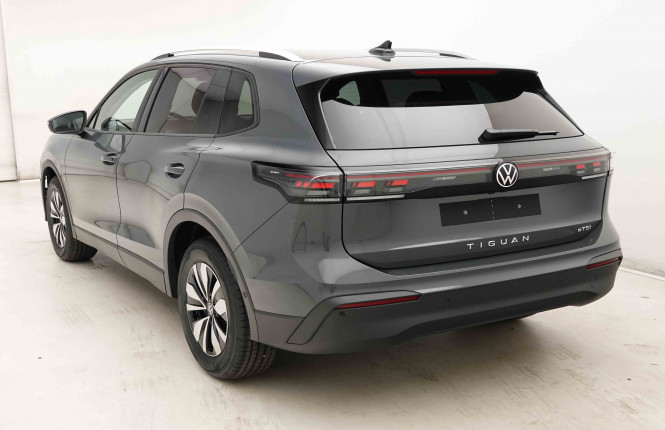 VOLKSWAGEN_VOLKSWAGEN_TIGUAN_2654015_28.jpg VOLKSWAGEN_VOLKSWAGEN_TIGUAN_2654015_28.jpg