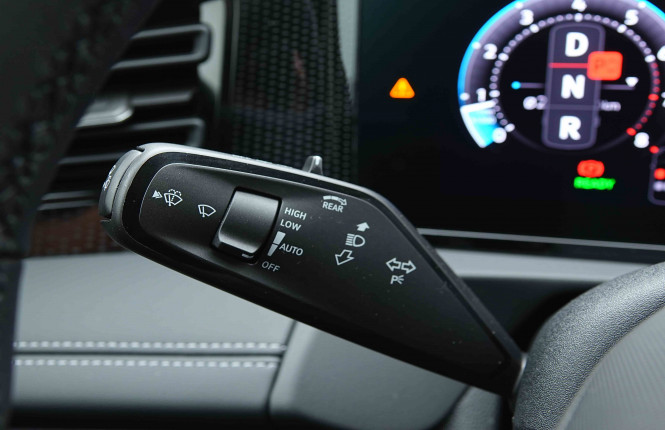 VOLKSWAGEN_VOLKSWAGEN_TIGUAN_2654017_17.jpg