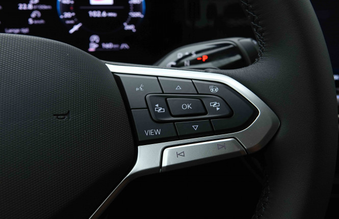 VOLKSWAGEN_VOLKSWAGEN_TIGUAN_2654017_20.jpg