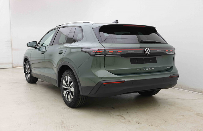 VOLKSWAGEN_VOLKSWAGEN_TIGUAN_2654017_29.jpg