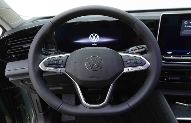 VOLKSWAGEN_VOLKSWAGEN_TIGUAN_2654017_9.jpg