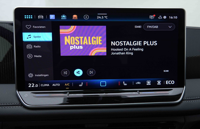 VOLKSWAGEN_VOLKSWAGEN_TIGUAN_2654136_13.jpg