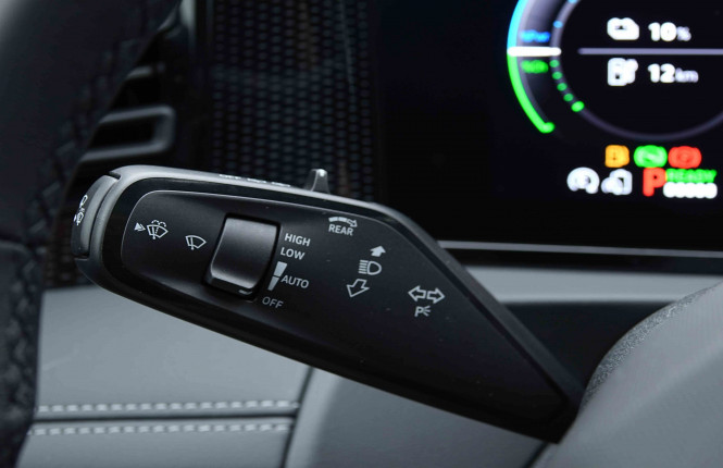 VOLKSWAGEN_VOLKSWAGEN_TIGUAN_2654136_17.jpg