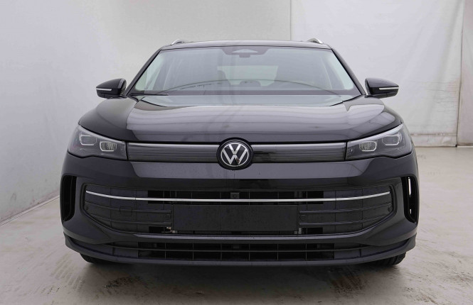VOLKSWAGEN_VOLKSWAGEN_TIGUAN_2654136_27.jpg