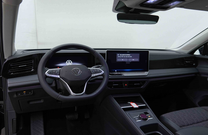 VOLKSWAGEN_VOLKSWAGEN_TIGUAN_2654136_8.jpg