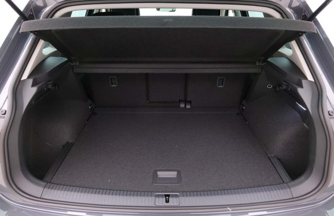 VOLKSWAGEN_VOLKSWAGEN_TIGUAN_2654292_32.jpg VOLKSWAGEN_VOLKSWAGEN_TIGUAN_2654292_32.jpg