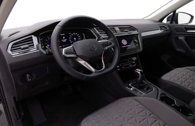 VOLKSWAGEN_VOLKSWAGEN_TIGUAN_2654292_56.jpg VOLKSWAGEN_VOLKSWAGEN_TIGUAN_2654292_56.jpg