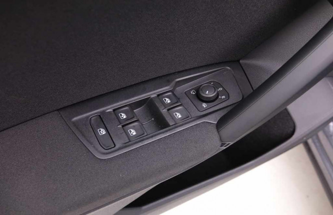 VOLKSWAGEN_VOLKSWAGEN_TIGUAN_2654292_67.jpg VOLKSWAGEN_VOLKSWAGEN_TIGUAN_2654292_67.jpg