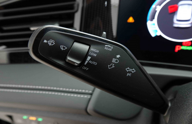 VOLKSWAGEN_VOLKSWAGEN_TIGUAN_2654328_15.jpg