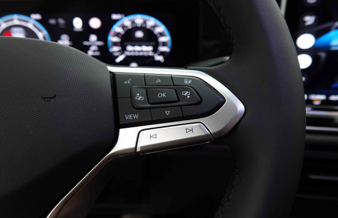 VOLKSWAGEN_VOLKSWAGEN_TIGUAN_2654328_18.jpg
