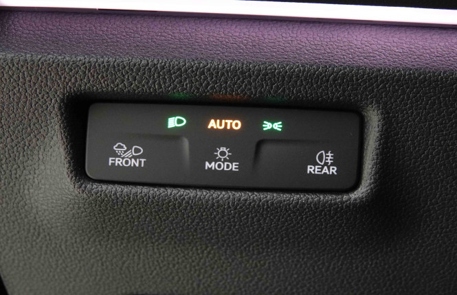 VOLKSWAGEN_VOLKSWAGEN_TIGUAN_2654328_19.jpg