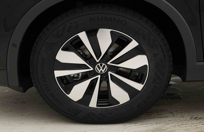 VOLKSWAGEN_VOLKSWAGEN_TIGUAN_2654328_21.jpg