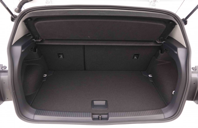VOLKSWAGEN_VOLKSWAGEN_T_CROSS_2549347_5.jpg