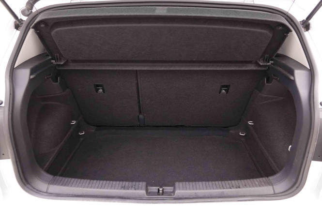 VOLKSWAGEN_VOLKSWAGEN_T_CROSS_2549406_5.jpg