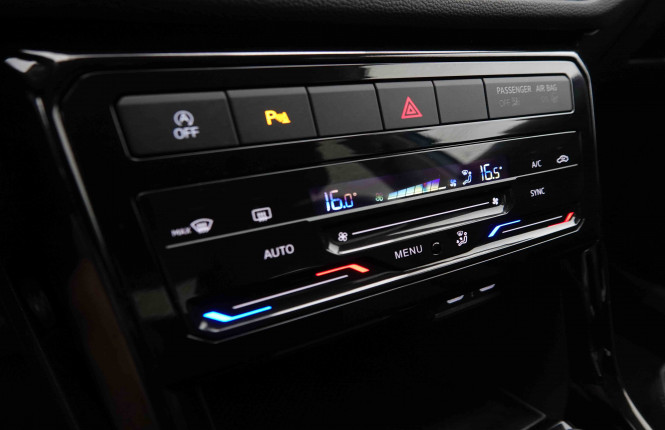 VOLKSWAGEN_VOLKSWAGEN_T_CROSS_2549665_14.jpg