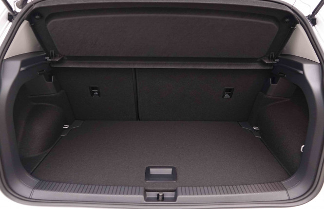 VOLKSWAGEN_VOLKSWAGEN_T_CROSS_2551148_5.jpg