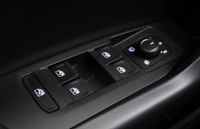 VOLKSWAGEN_VOLKSWAGEN_T_CROSS_2653180_20.jpg VOLKSWAGEN_VOLKSWAGEN_T_CROSS_2653180_20.jpg