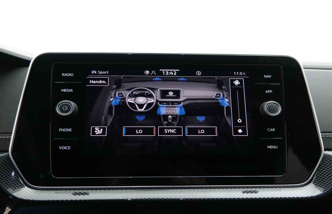 VOLKSWAGEN_VOLKSWAGEN_T_CROSS_2653242_40.jpg