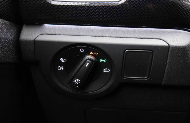 VOLKSWAGEN_VOLKSWAGEN_T_CROSS_2653242_68.jpg