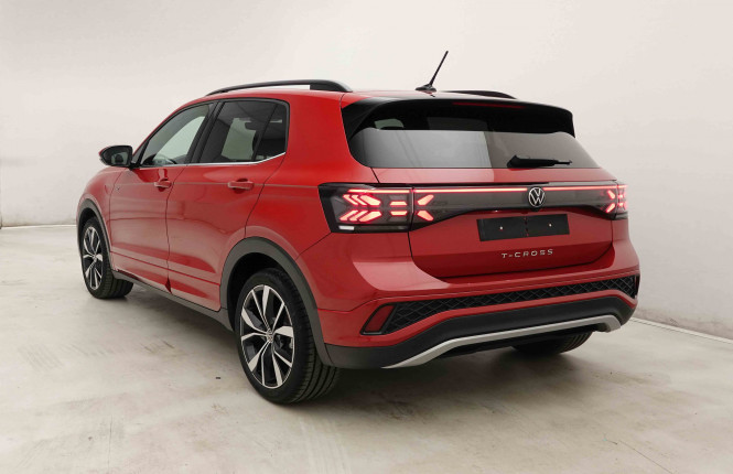 VOLKSWAGEN_VOLKSWAGEN_T_CROSS_2653243_102.jpg