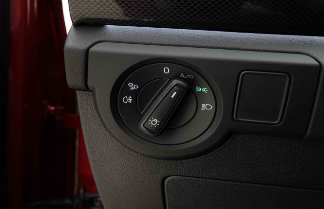VOLKSWAGEN_VOLKSWAGEN_T_CROSS_2653243_72.jpg
