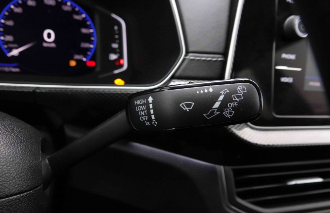 VOLKSWAGEN_VOLKSWAGEN_T_CROSS_2653243_90.jpg