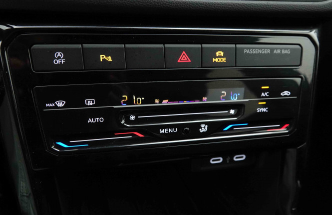 VOLKSWAGEN_VOLKSWAGEN_T_CROSS_2653245_12.jpg VOLKSWAGEN_VOLKSWAGEN_T_CROSS_2653245_12.jpg