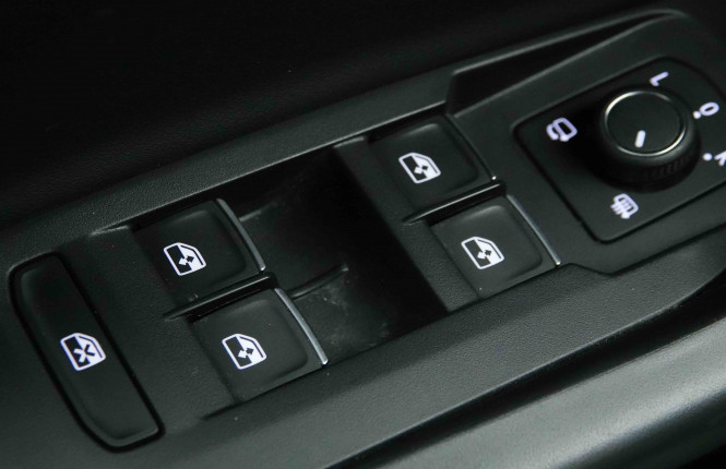 VOLKSWAGEN_VOLKSWAGEN_T_CROSS_2653245_19.jpg VOLKSWAGEN_VOLKSWAGEN_T_CROSS_2653245_19.jpg