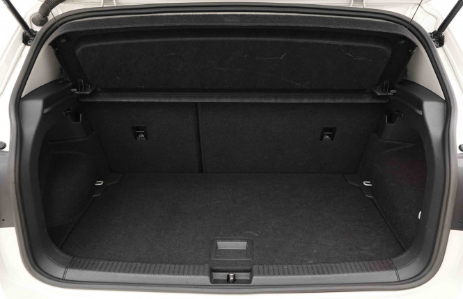 VOLKSWAGEN_VOLKSWAGEN_T_CROSS_2653623_5.jpg