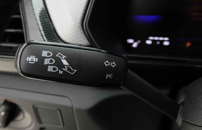 VOLKSWAGEN_VOLKSWAGEN_T_CROSS_2653625_14.jpg