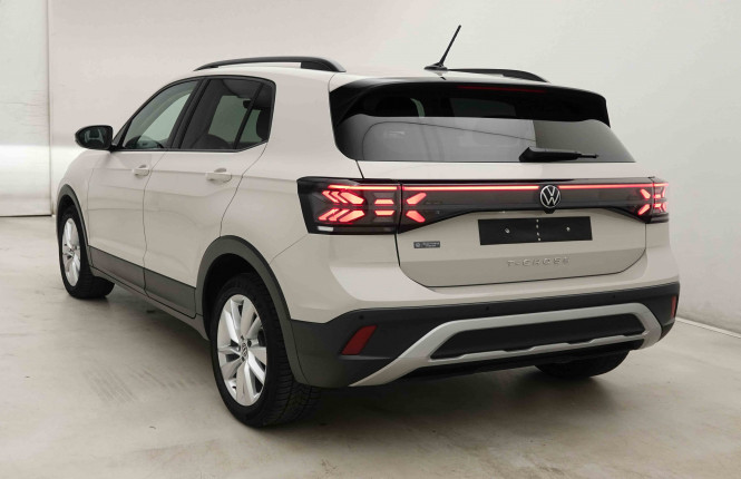 VOLKSWAGEN_VOLKSWAGEN_T_CROSS_2653625_26.jpg