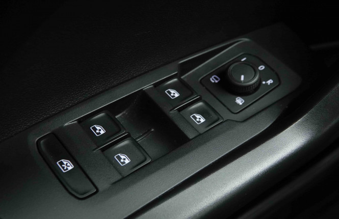 VOLKSWAGEN_VOLKSWAGEN_T_CROSS_2653628_18.jpg VOLKSWAGEN_VOLKSWAGEN_T_CROSS_2653628_18.jpg