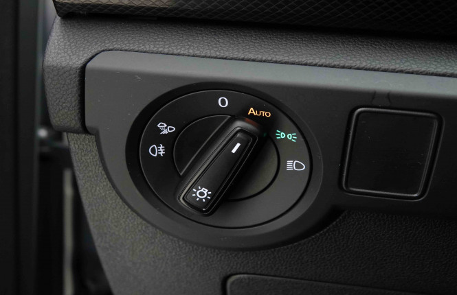 VOLKSWAGEN_VOLKSWAGEN_T_CROSS_2653630_18.jpg