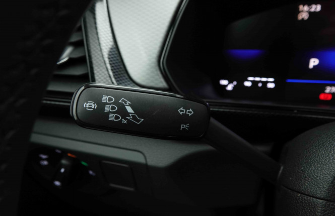 VOLKSWAGEN_VOLKSWAGEN_T_CROSS_2653632_14.jpg