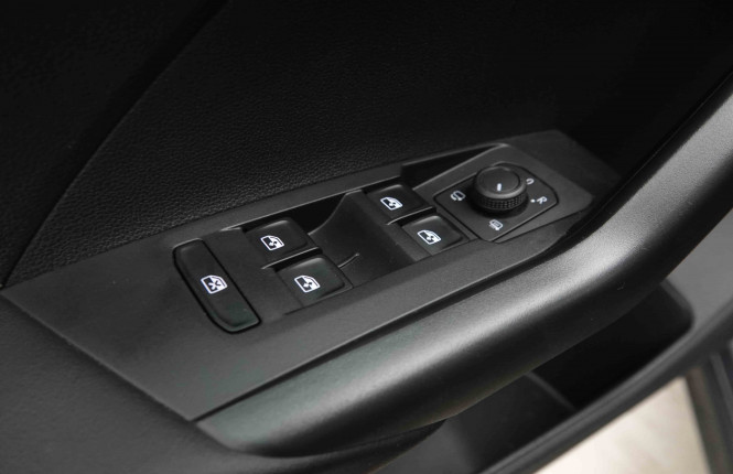 VOLKSWAGEN_VOLKSWAGEN_T_CROSS_2654202_20.jpg VOLKSWAGEN_VOLKSWAGEN_T_CROSS_2654202_20.jpg